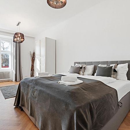Sky9 Apartments City Center Vienna Luaran gambar