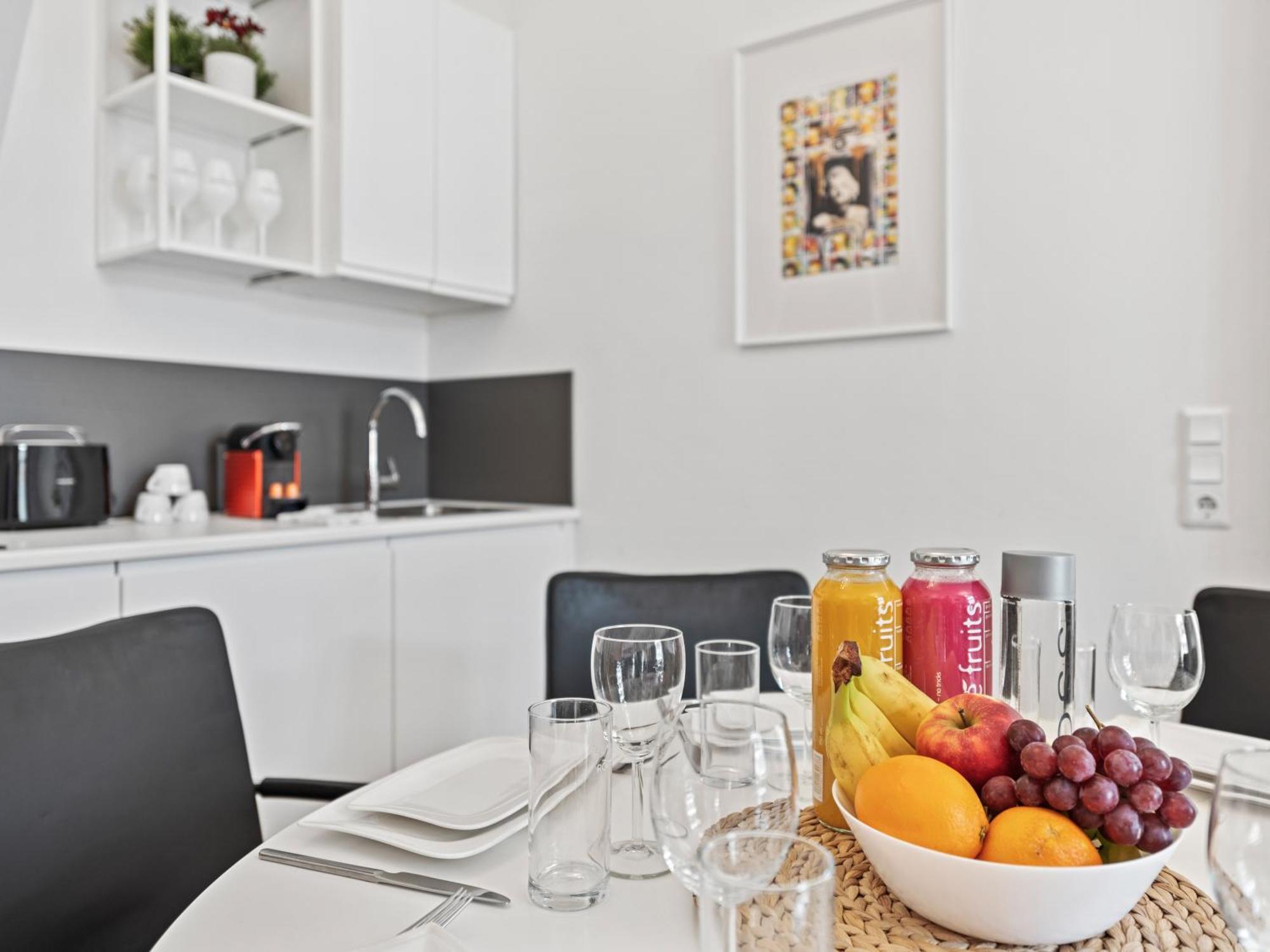 Sky9 Apartments City Center Vienna Luaran gambar
