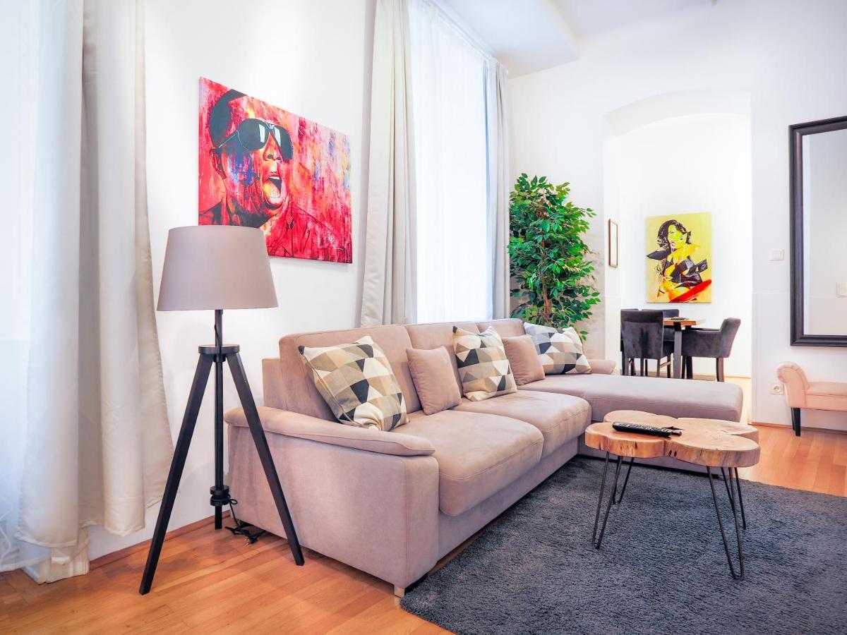 Sky9 Apartments City Center Vienna Luaran gambar