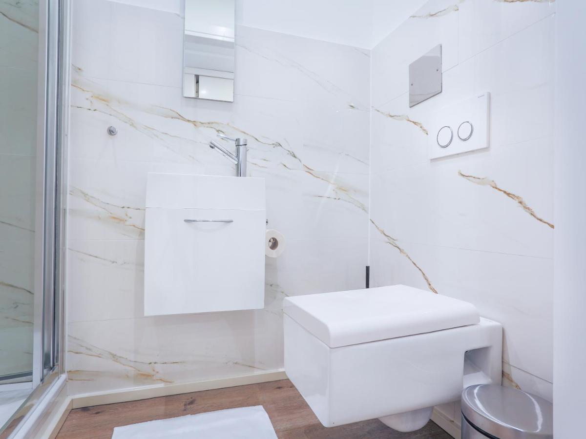 Sky9 Apartments City Center Vienna Luaran gambar